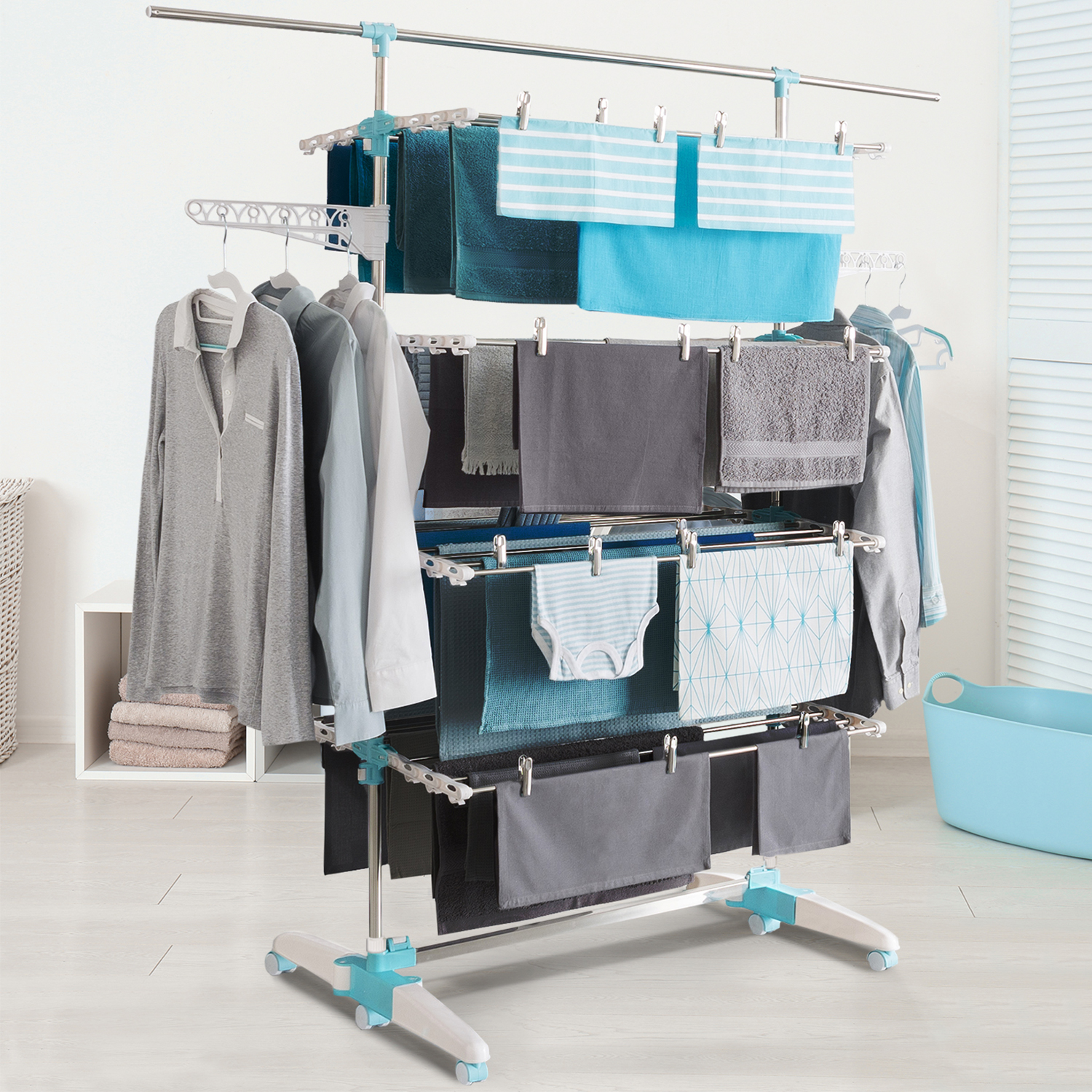 Étendoir à linge inox intérieur ou extérieur avec porte cintres