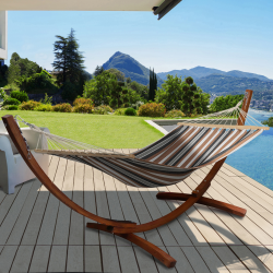13563 - Hamaca con soporte de madera de 2 plazas y tela a rayas Hamac XL avec support bois et toile rayée noire, blanche et chocolat