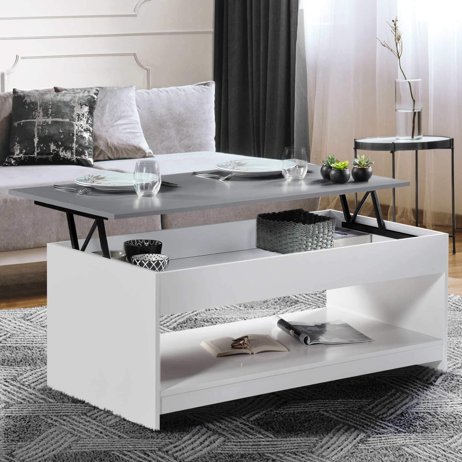Table basse blanche extensible et relevable pour un salon fonctionnel