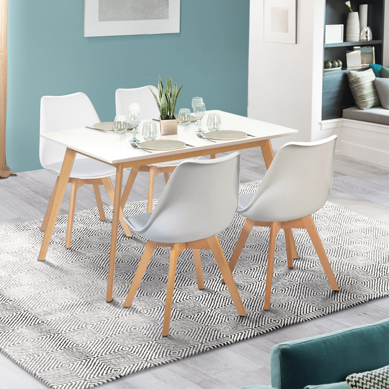 Chaise design scandinave beige et grise pour un intérieur apaisant