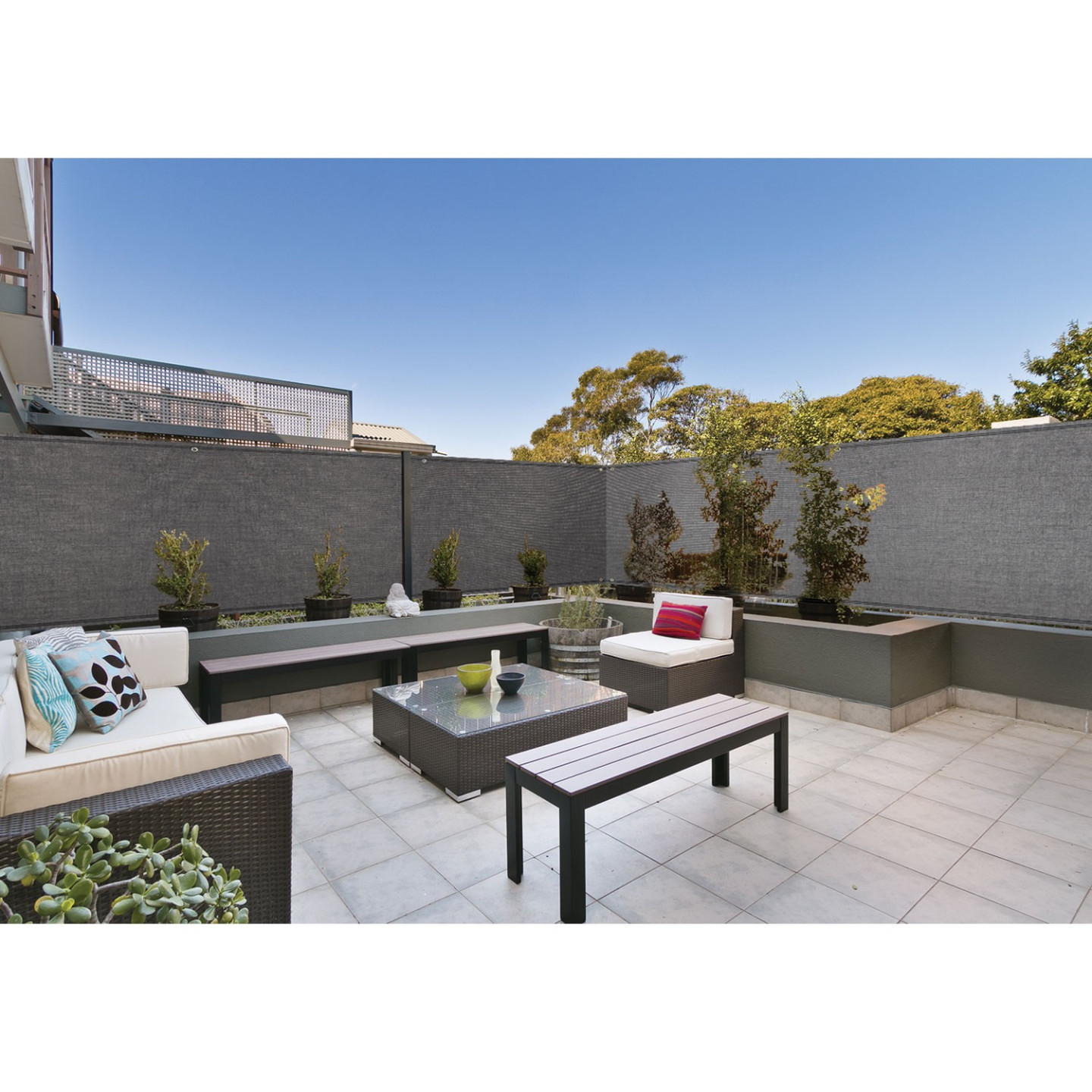 IDMARKET Tête de lit sur pied CLEO 165 cm avec rangements fermés et niches blanc et façon hêtre