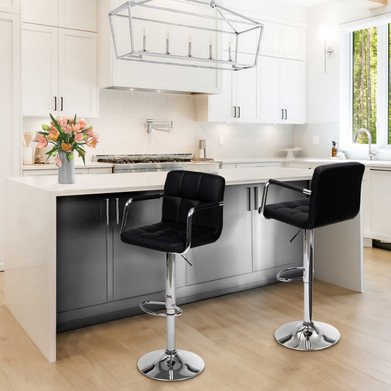 Chaise scandinave 'Karl' grise similicuir 4 pieds en bois naturel salle à  manger cuisine - Set de 6