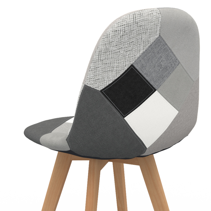 Lot de 4 chaises scandinaves SARA motifs patchworks noirs, gris et blancs Lot de 4 chaises scandinaves SARA motifs patchworks noirs, gris et blancs