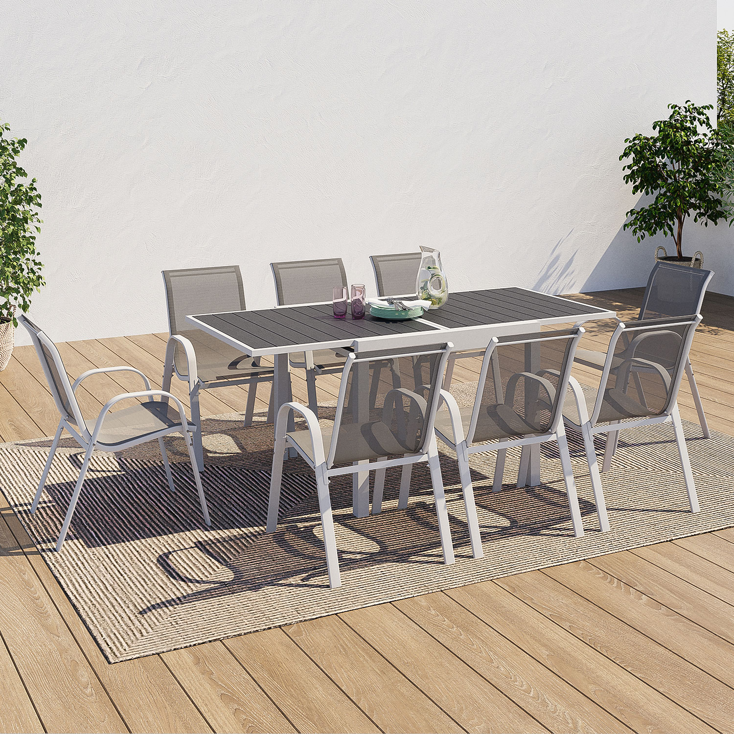 Salon de jardin blanc et gris avec table extensible + 8 chaises
