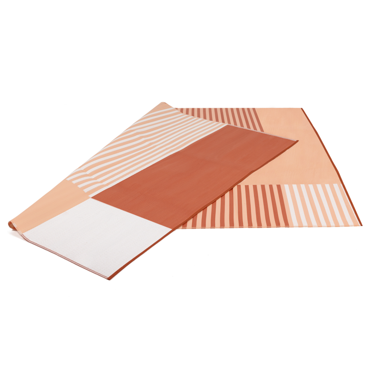 Geometrisch buitentapijt met terracotta vormen 270x370cm - GEOMETRIC | ID Market