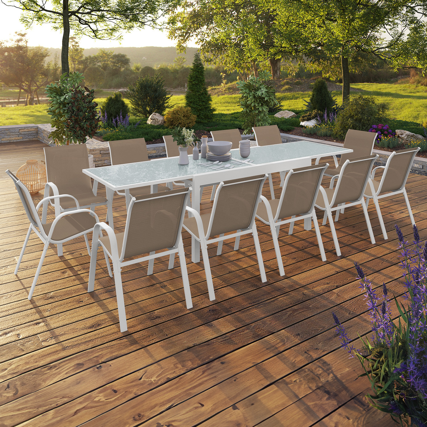 Salon de jardin avec table extensible 135-270 cm et 12 chaises empilables blanc et beige