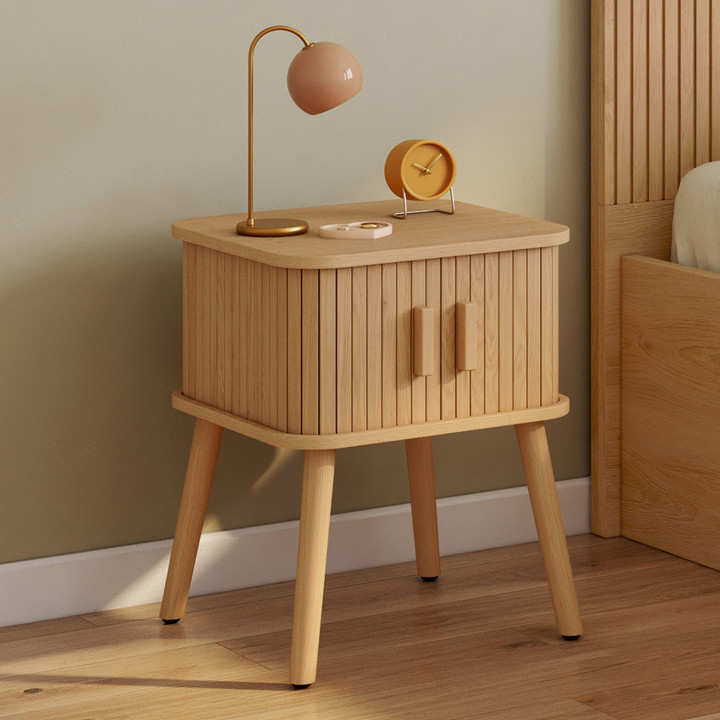 Lot de 2 tables de chevet ROMIE 2 portes coulissantes lattes tasseau bois coloris chêne