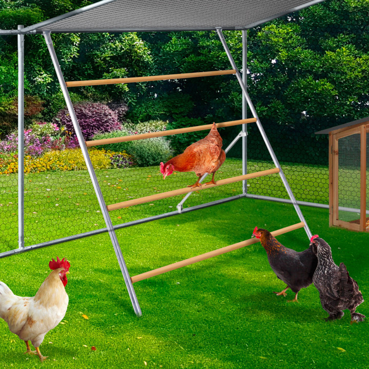 Corral para gallinas de 12 m² a buen precio, con percha y estructura de acero