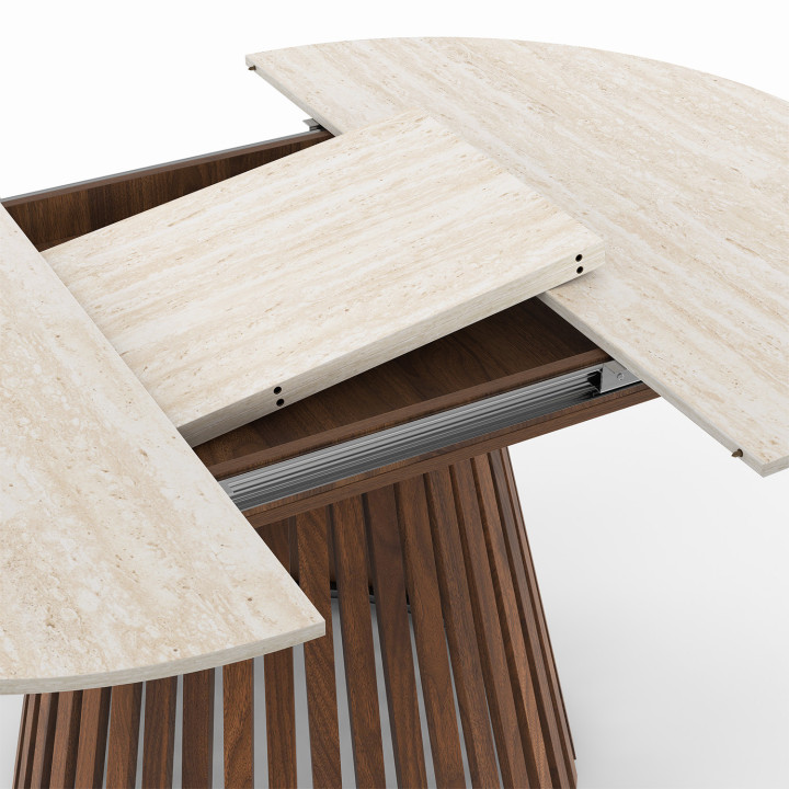 Table à manger extensible ronde CARMEN 4-8 personnes pied noyer en lattes et plateau effet travertin 110 - 150 cm