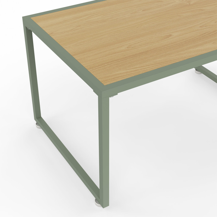 Set di mobili da giardino bassi a 4 posti con struttura in metallo verde, cordame effetto rattan chiaro e cuscini beige