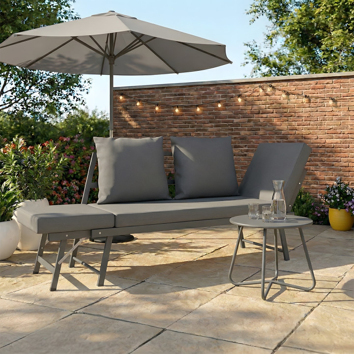Gartensofa, umwandelbare Bank NOLA 2/3-Sitzer mit neigbaren Armlehnen aus Metall und anthrazitgrauen Kissen