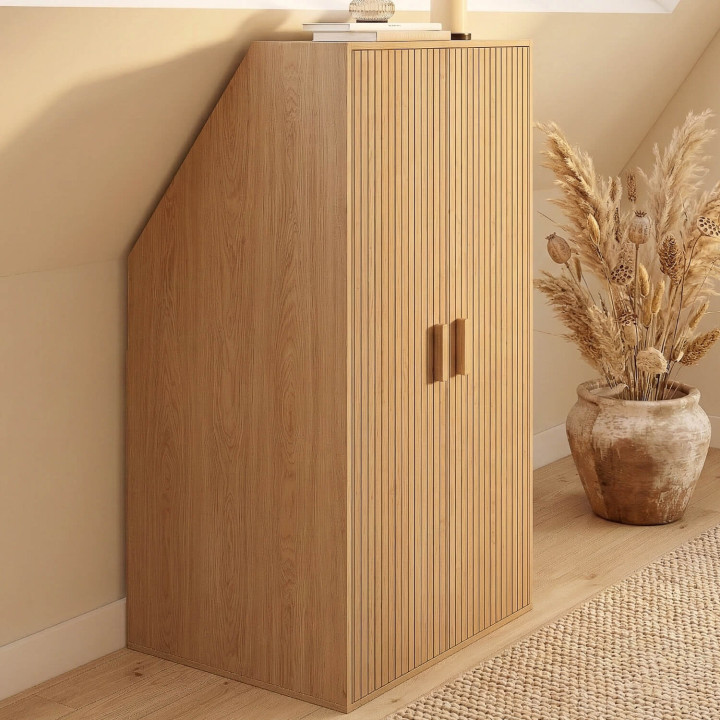 JULIETTE Armadio a 2 ante inclinate 60 x 50 x 70/110 cm con doghe in legno color rovere