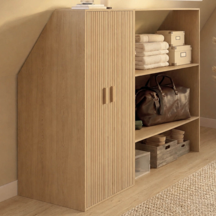 JULIETTE Armadio a 2 ante inclinate 60 x 50 x 70/110 cm con doghe in legno color rovere