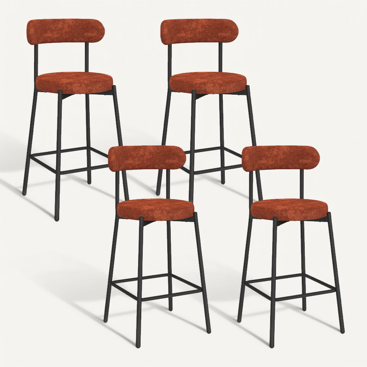 Set di 4 sgabelli da bar MIKI con schienale ricurvo in tessuto chenille color terracotta e gambe in metallo nero