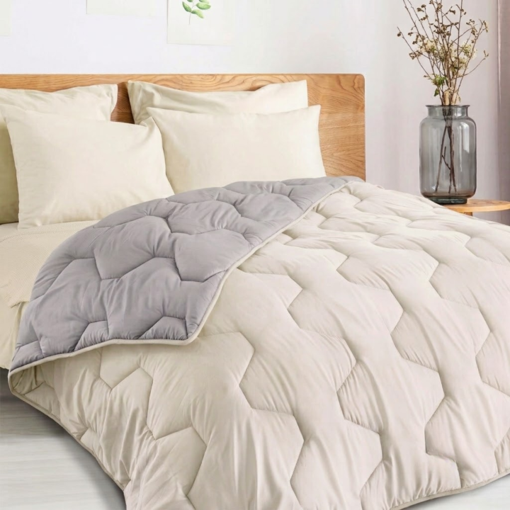 Dekbed 140x200 CM ABBY tweekleurig lichtgrijs en beige 300 gr