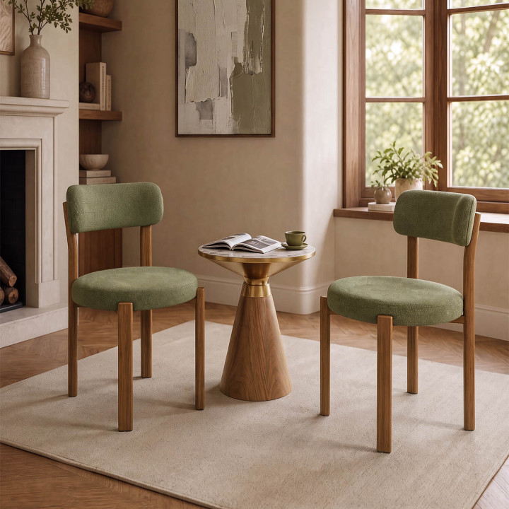 Lot de 4 chaises NELLA en tissu chenille verte pieds noyer pour salle à manger