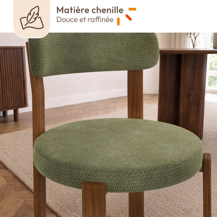 Set van 4 NELLA-stoelen van groene chenille-stof met notenhouten poten voor in de eetkamer
