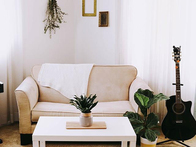 Une table basse pour un petit salon