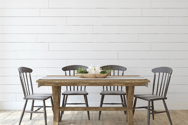 Table à manger en bois avec chaises grises