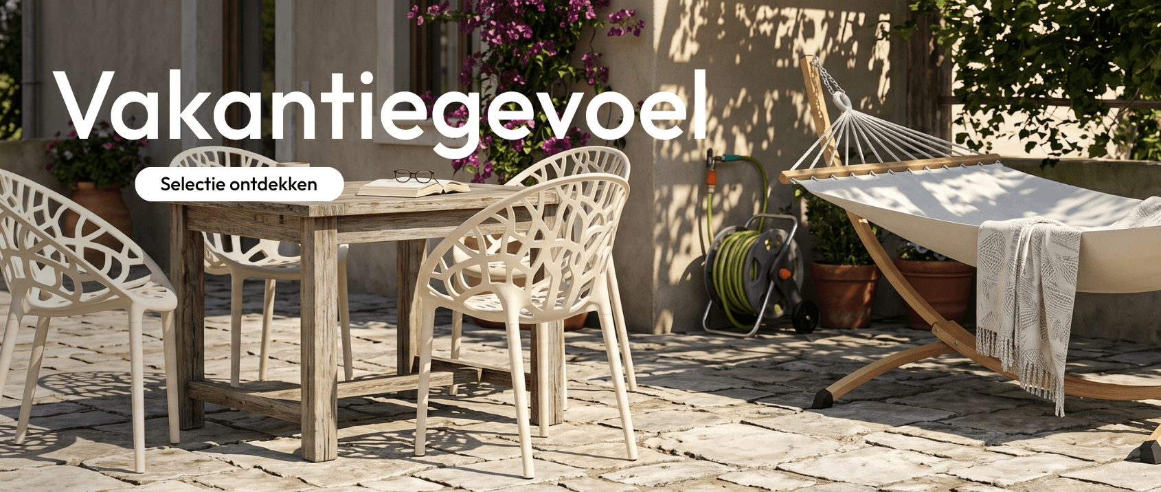 Een selectie loungemeubels om je buitenruimte in stijl in te richten